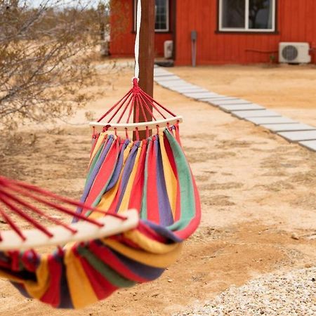 Cryptic Cabin-Tranquil Bohemian Getaway W/Hot Tub Yucca Valley Exterior photo